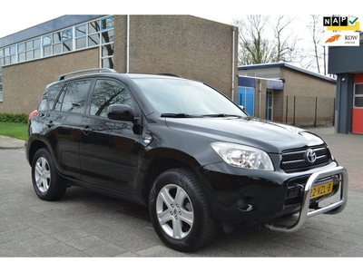 Toyota RAV4 2.2 D4-D Terra, grijs kenteken