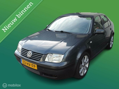 Volkswagen Bora 2.0 Sportline,Automaat,Airco,Cruise control!