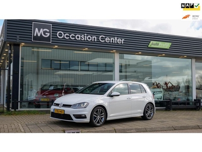 Volkswagen Golf 1.2 TSI Highline R-line AUTOMAAT NL-AUTO!