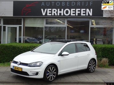 Volkswagen Golf 1.4 TSI GTE - PANORAMA - XENON - PDC -