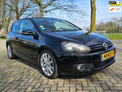 Volkswagen Golf 1.4 TSI Highline Automaat stoelverwarming