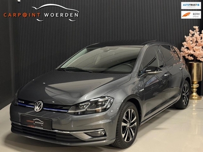 Volkswagen Golf 1.5 TSI Highline IQ Drive DSG PANO LED