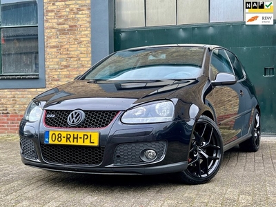 Volkswagen Golf 2.0 TFSI GTI Cruise + Clima + Kuipstoelen