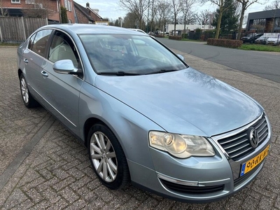 Volkswagen Passat 2.0 FSI Highline 2005 6bak leder apk