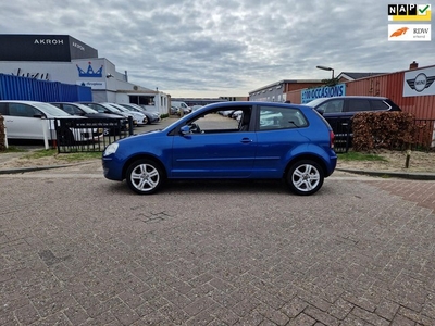 Volkswagen Polo 1.2 Optive/3DRS/AIRCO/ZEER MOOI!!!