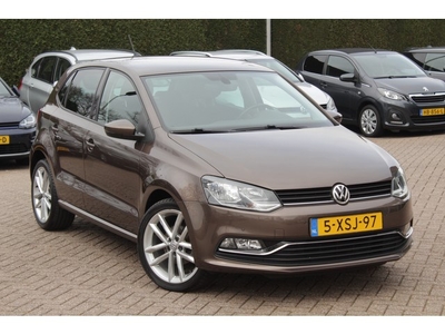 Volkswagen Polo 1.2 TSI Highline 39.842 km! / Navigatie /