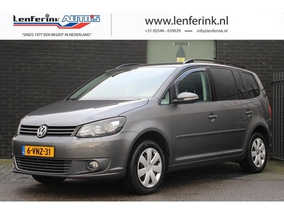 Volkswagen Touran 2.0 TDI 140 pk DSG Aut. GRIJS KENTEKEN