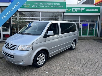 Volkswagen Transporter Multivan 2.5 TDI Highline (bj 2005)