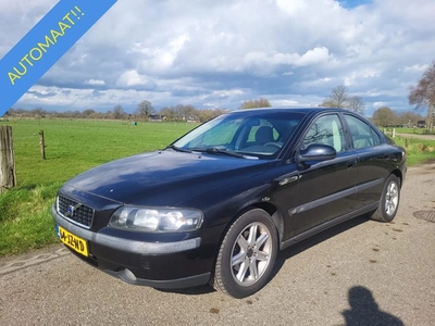 Volvo S60 2.4 Edition (bj 2002, automaat)