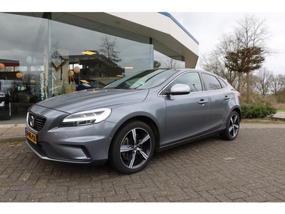 Volvo V40 1.5 T3 150PK Polar+ Sport R-Design AUTOMAAT Pano