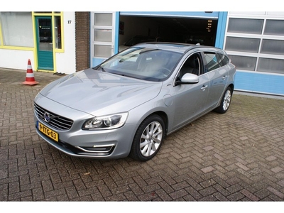 Volvo V60 2.4 D6 AWD Plug-In Hybrid Summum plus set winter