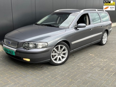 Volvo V70 2.3 T-5 Geartronic met Leer & Xenon 250 pk