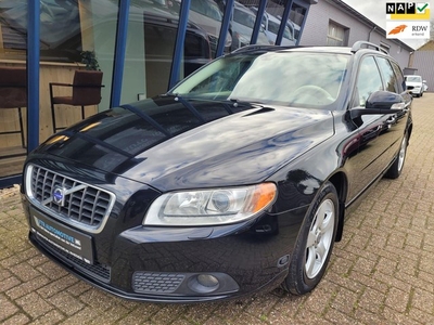 Volvo V70 2.5FT Momentum 200PK Automaat YOUNGTIMER