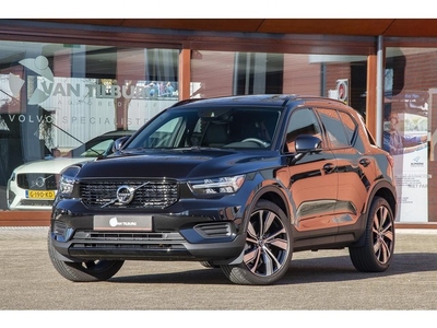 VOLVO XC40 1.5 T5 RECHARGE R-DESIGN