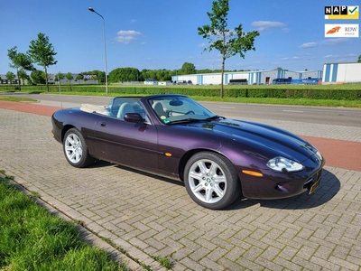 Jaguar XK8 4.0 V8 Convertible