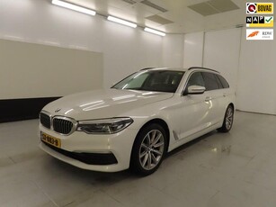 BMW 5-serie Touring 520i 184PK High Executive Sport-Parel-White+Conjac-Volleder+Xenon+Breed-Navigatie+18