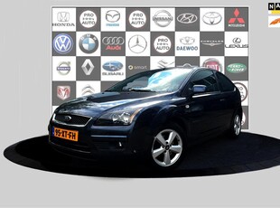 Ford Focus 1.6-16V Futura Clima_Cruise_PDC_trekhaak