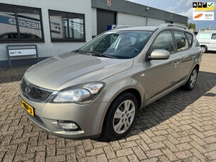 Kia Cee'd 1.4 CVVT Seven Business NAVI/ECC