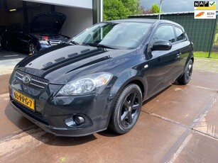 Kia Pro_cee'd 1.4 CVVT X-tra Black edition