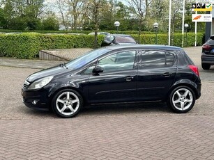 Opel Corsa 1.4-16V Business Sport,bj.2007,kleur: zwart,5 deurs,airco,sportvelgen,navigatie,APK tot 12/2024 en NAP met 191574 km.