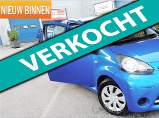 Toyota Aygo 1.0/53.000kmAirco/Elek Pakt/Nw APK/Garantie/2013