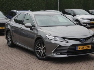 Toyota Camry 2.5 Hybrid Premium / 360Camera / Leder / Nachtzicht / JBL / Keyless / Dodehoek / Head-up / Stoelverwarming / Luxe Leder / Navigatie