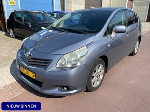 Toyota Verso 1.6 VVT-i Comfort Airco 2009 met 234.953km Goede auto met nieuwe remmen en banden rondom! NAP en boekjes zijn aanwezig.