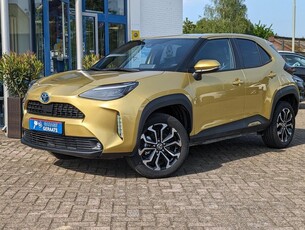 Toyota Yaris Cross 1.5 Hybrid Dynamic | NIEUW, Keyless, Apple CarPlay/Android Auto, Camera, Adaptive Cruise Control, Climate Control, 17 inch velgen, zeer luxe!