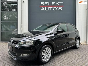 Volkswagen Polo 1.2 12V Life Cruise Control/Climate Control/Navigatie/RNS 310/PDC/AUX/Elekt Ramen/Elekt Spiegels/Apk 05-2025