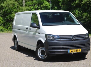 Volkswagen Transporter 2.0 TDI L2H2 Highline | 2017 | Cruise | Navi | BTW | Nwe APK |