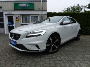 Volvo V40 1.5 T3 Polar+ Sport R-Design - Panorama dak - Park.Camera & Park Sensoren - Stoelverwarming - DAB - Harman Kardon - Orig.NL & Logische NAP -152PK