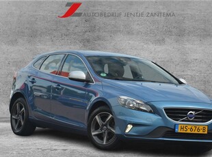 Volvo V40 2.0 D2 R-Design Business | Navigatie | Cruise-control | Clima | PDC | Trekhaak | NL auto!!