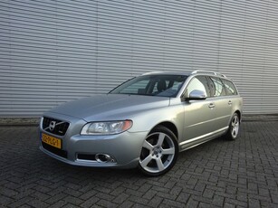 Volvo V70 2.0T R-Edition Leder / Trekhaak / Navi / Lm Velgen