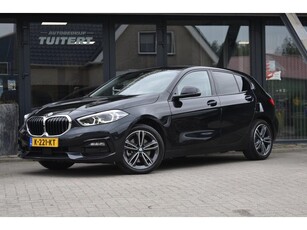 BMW 1-serie 118i Sport line Shadow APPLE CARPLAY