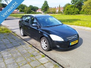 Kia cee'd 2009 * 1.4 X-ecutive ISG * 282.DKM * APK *