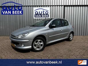 Peugeot 206 1.4 Forever 4 deurs