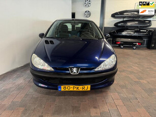 Peugeot 206 1.4 X-line / NIEUWE APK