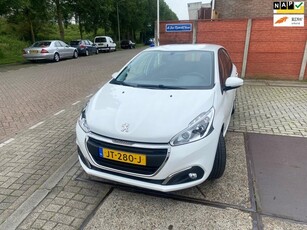 Peugeot 208 1.2 PureTech Blue Lion