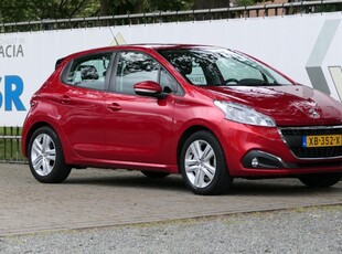 Peugeot 208 1.2 PureTech Signature