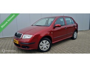 Skoda Fabia 1.4-16V Elegance Airco/Cruise