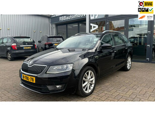 Skoda Octavia Combi 1.6 TDI Greentech Elegance Businessline xenon navi clima cruise pdc trekhaak