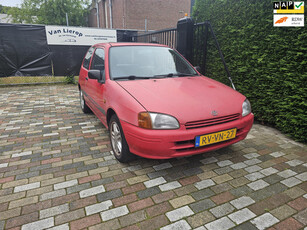 Toyota Starlet 1.3-16V 1997 Lm velgen