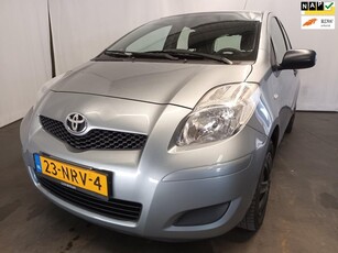 Toyota Yaris 1.0 VVTi Acces - Airco - Schade