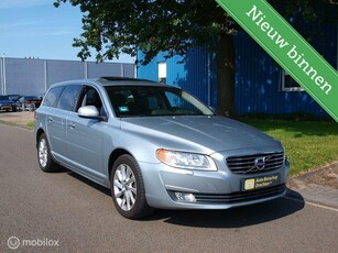 Volvo V70 2.4 D5 215 Aut6 Schuifdak Leer Cruise Pdc Xenon