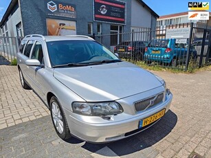 Volvo V70 2.4 ( VOL. DEALER ONDERHOUDEN)