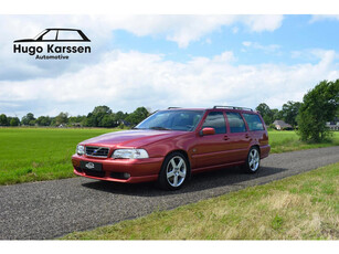 Volvo V70 R