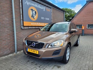 Volvo XC60 2.0T Kinetic (bj 2011, automaat)