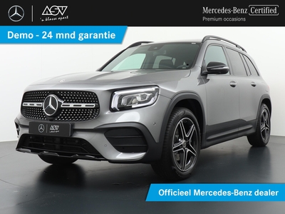 MERCEDES GLB-KLASSE 200 AMG Line 7pers. | Panorama - Schuifdak | 360* Camera | Nightpakket | Trekhaak Wegklapbaar | Guard 360* | DAB+ Radio | Sfeerverlichting