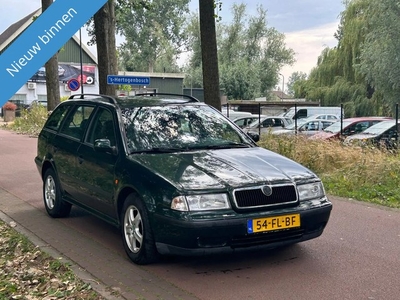 Škoda Octavia 1.6 AIRCO!LEUKE AUTO!APK!KOOPJE! (bj 2000)