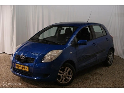 Toyota Yaris 1.3 VVTi Sol